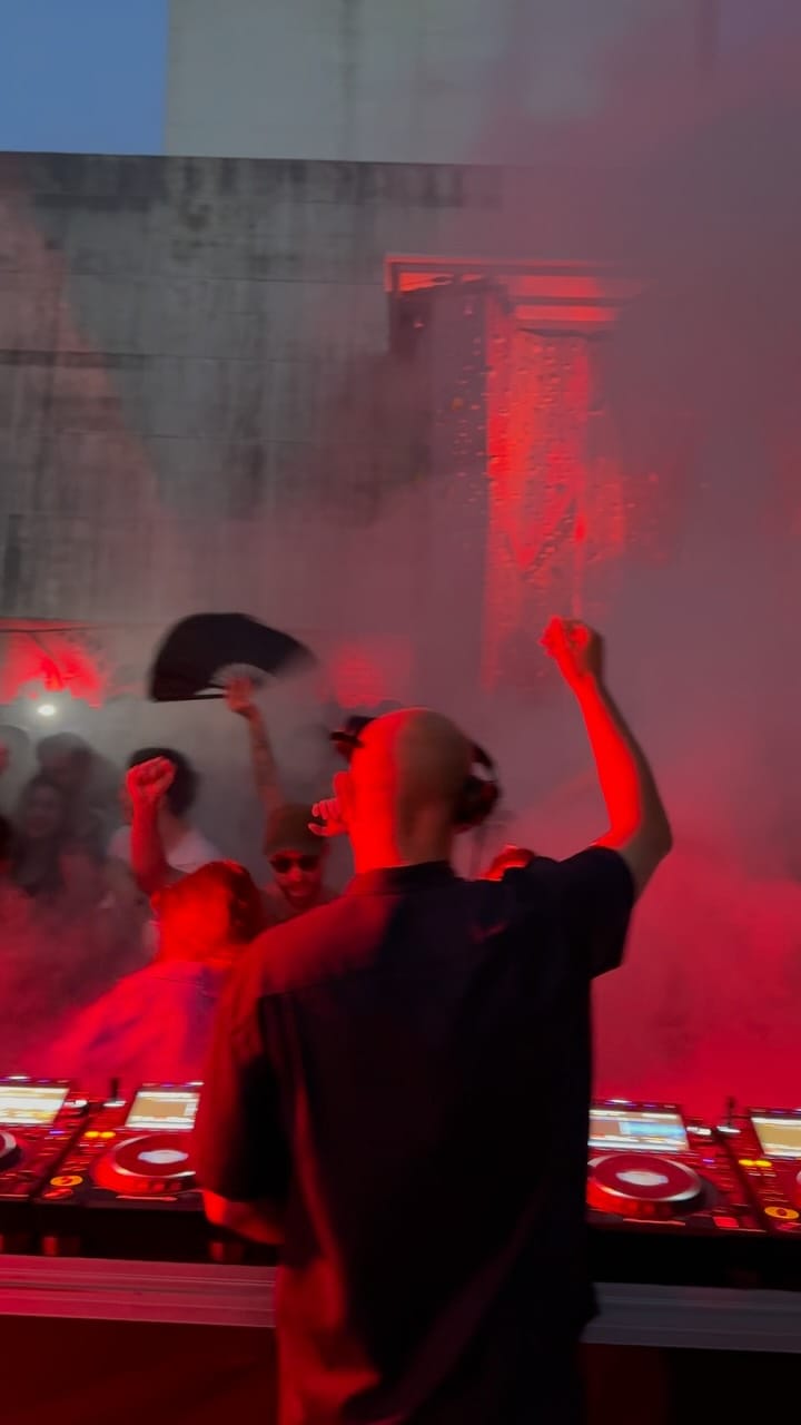 Post 10 by Tiago Oudman on Instagram (video)