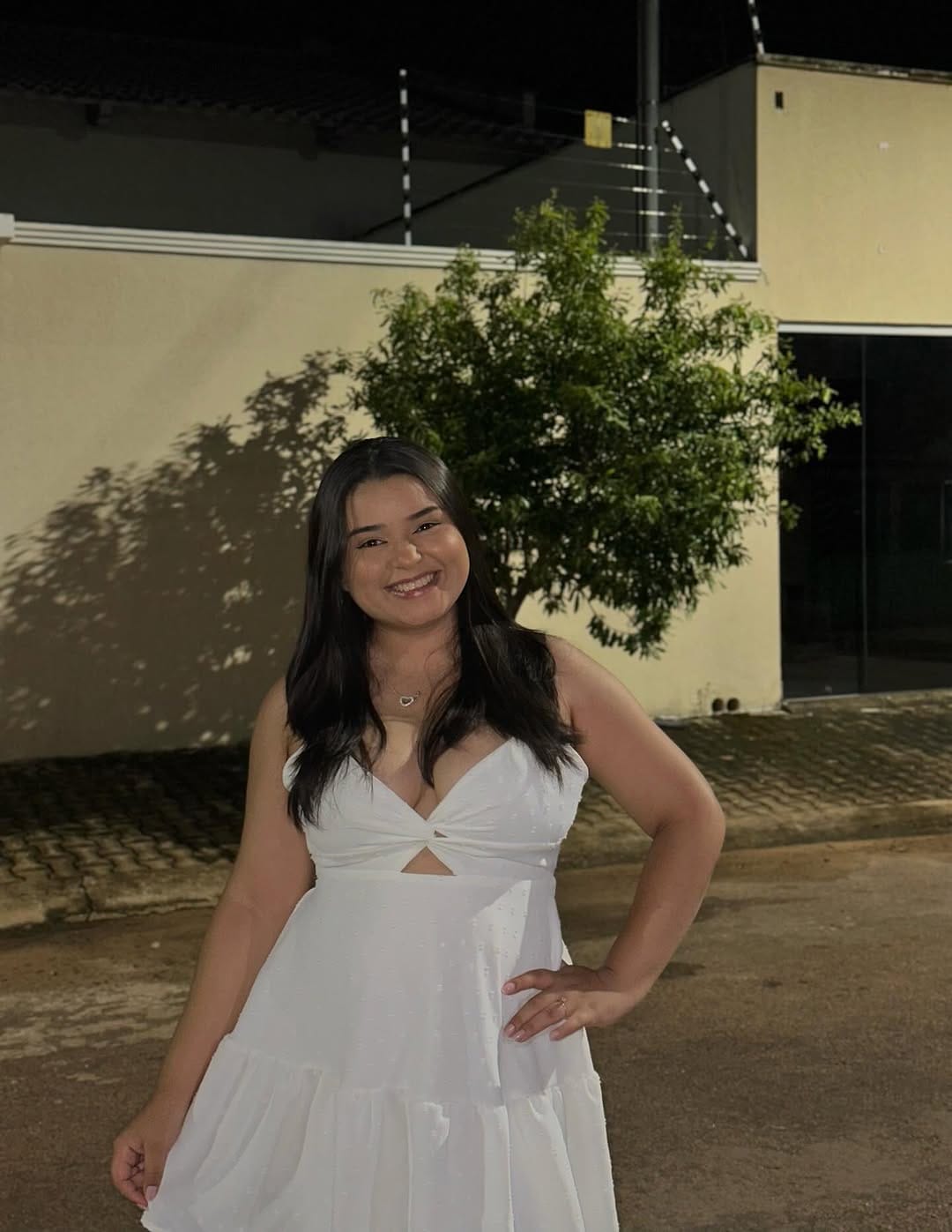 Post 5 by Camila Inácio on Instagram (carousel)