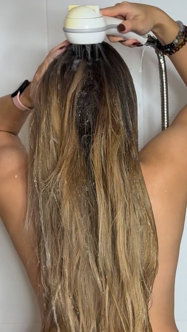 Post 8 by Albitamakeup on Instagram (video)