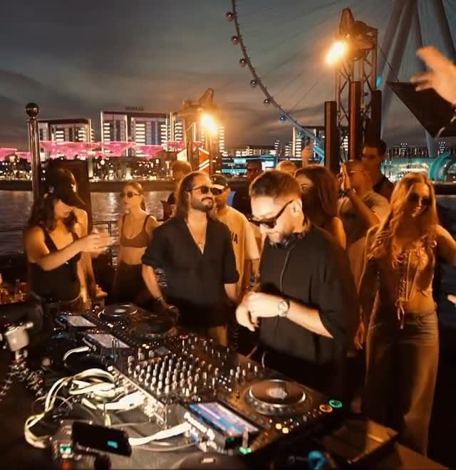 Post 8 by @blamericardo on Instagram (video)
