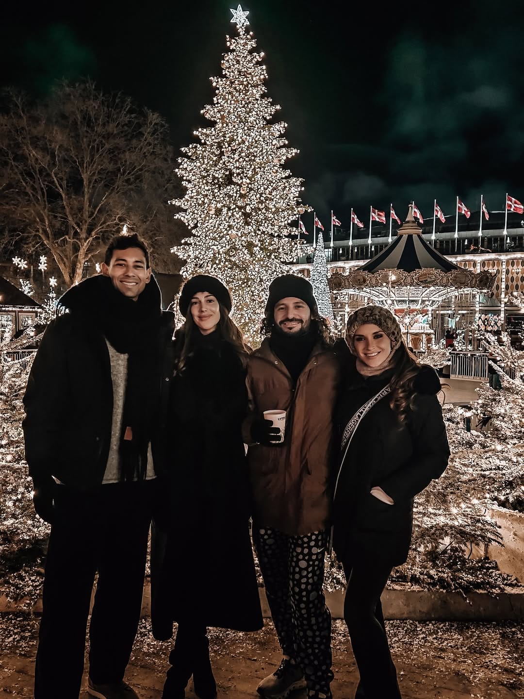 Post 5 by @blamericardo on Instagram (carousel)