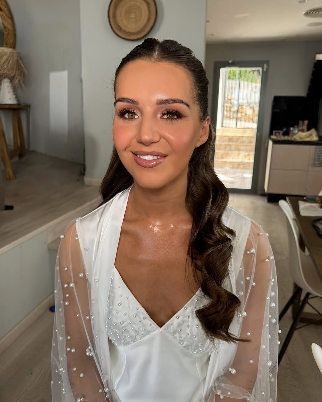 Post 9 by Amber Brooke 🎀 - Marbella Makeup Artist on Instagram (carousel)