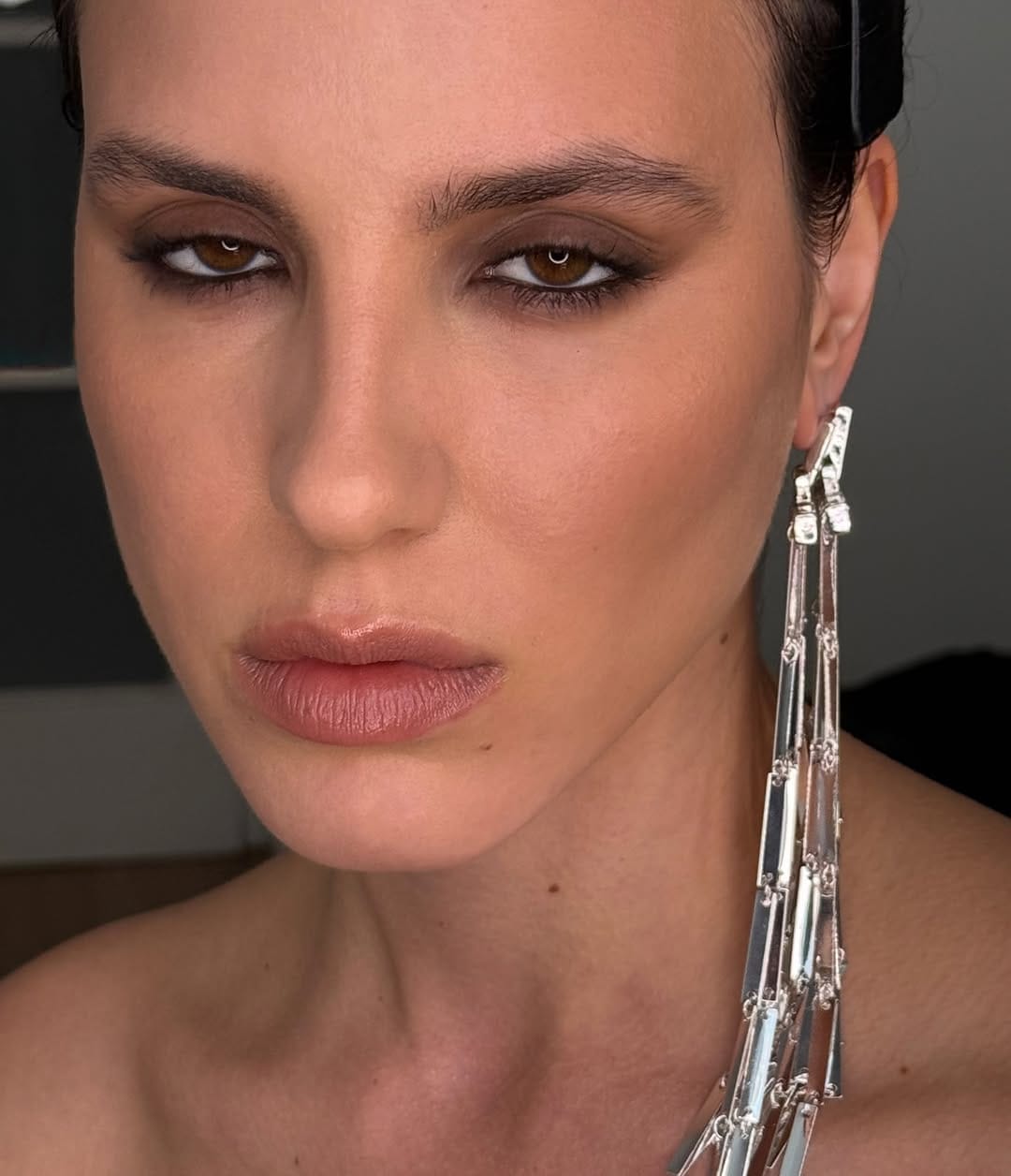 Post 6 by Mariia Nepriakhina makeup artist, hairstylist Barcelona on Instagram (carousel)