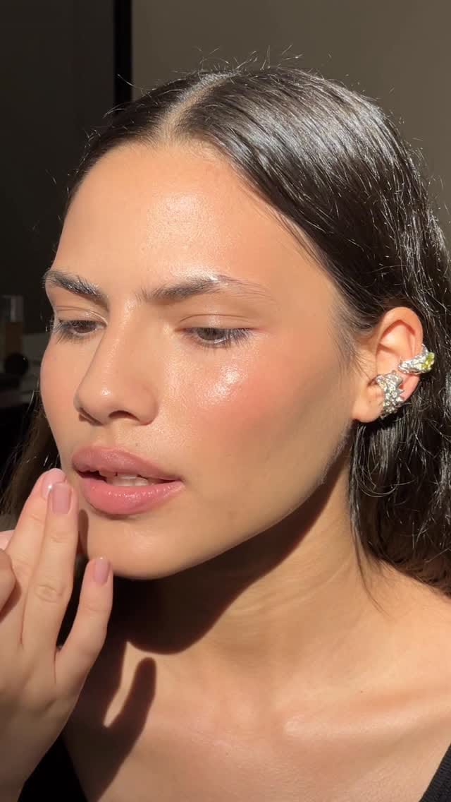Post 1 by Mariia Nepriakhina makeup artist, hairstylist Barcelona on Instagram (video)