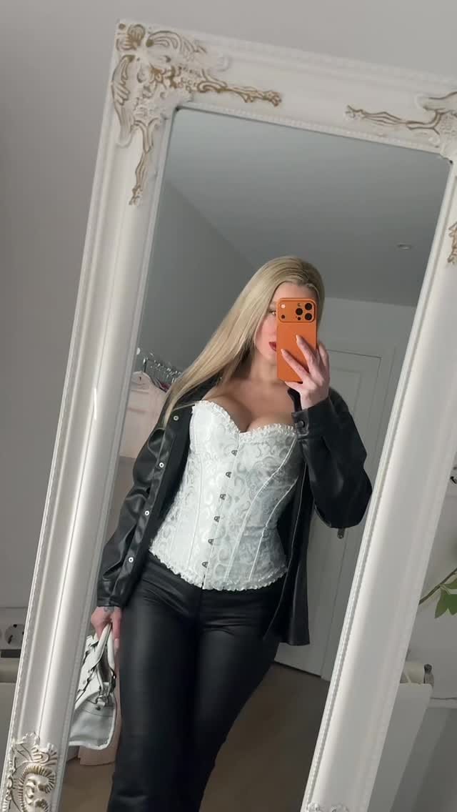 Post 8 by Stacy 🦋 on Instagram (video)