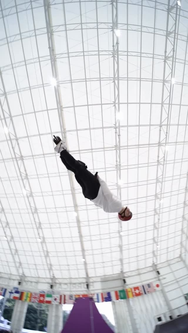 Post 4 by Charley Dyson on Instagram (video)