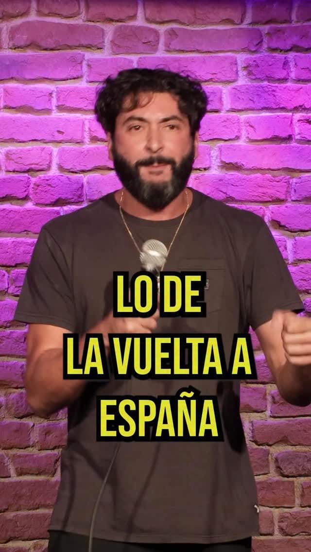 Post 2 by El Golfo Comedy Club on Instagram (video)