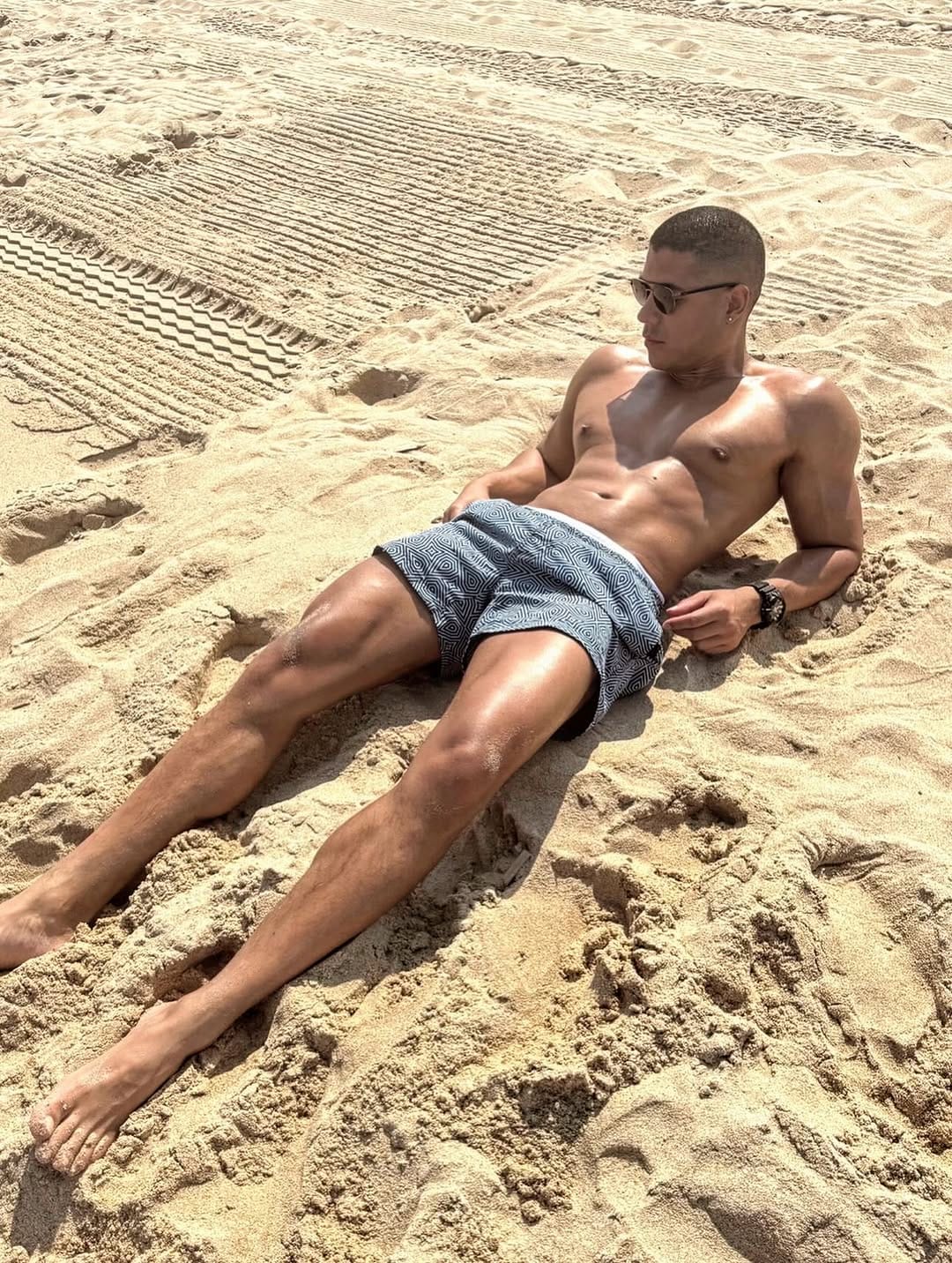 Post 8 by Jhonny Figuera on Instagram (carousel)