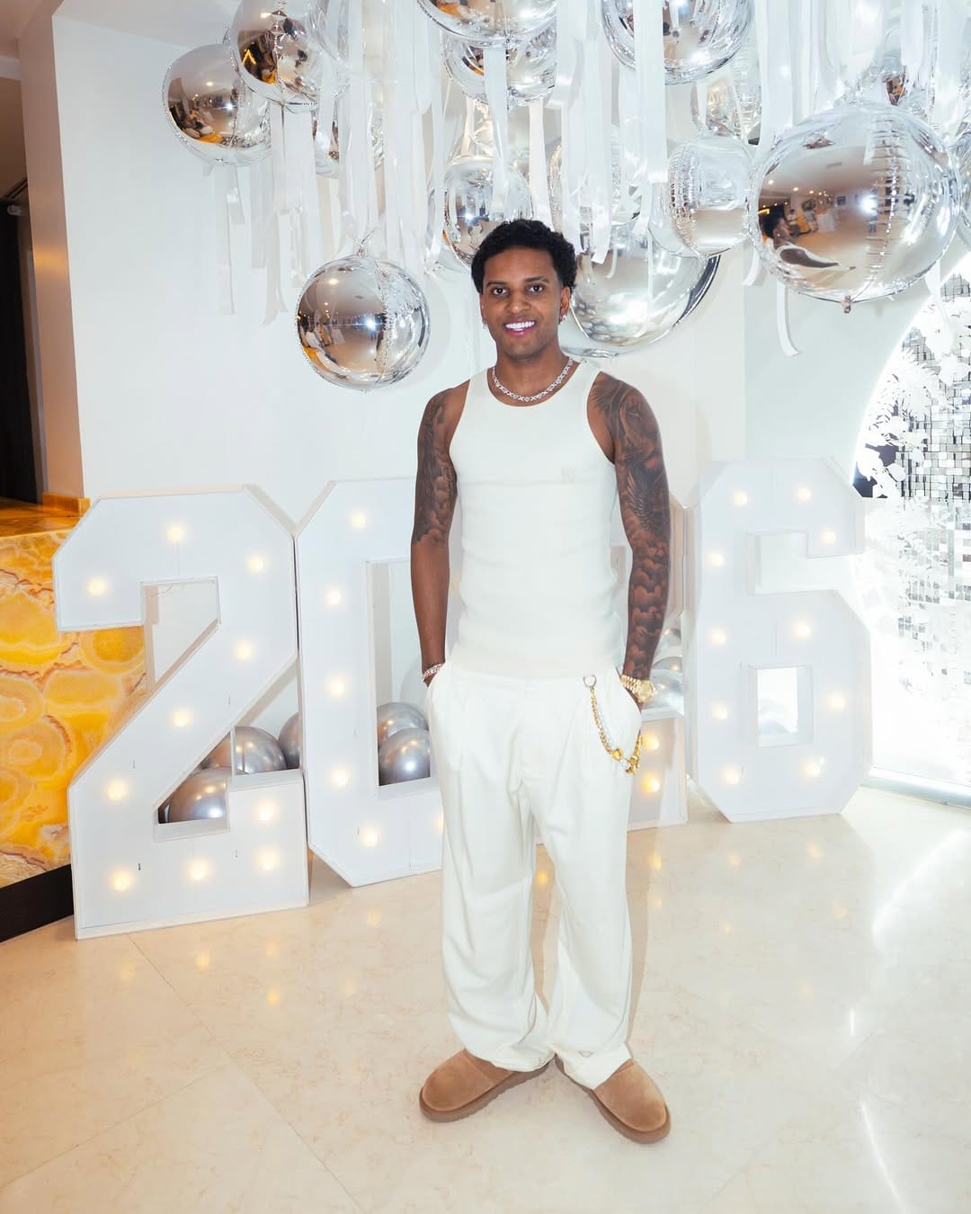 Post 4 by Rodrygo Goes  👐🏾⚡️🇧🇷 on Instagram (carousel)