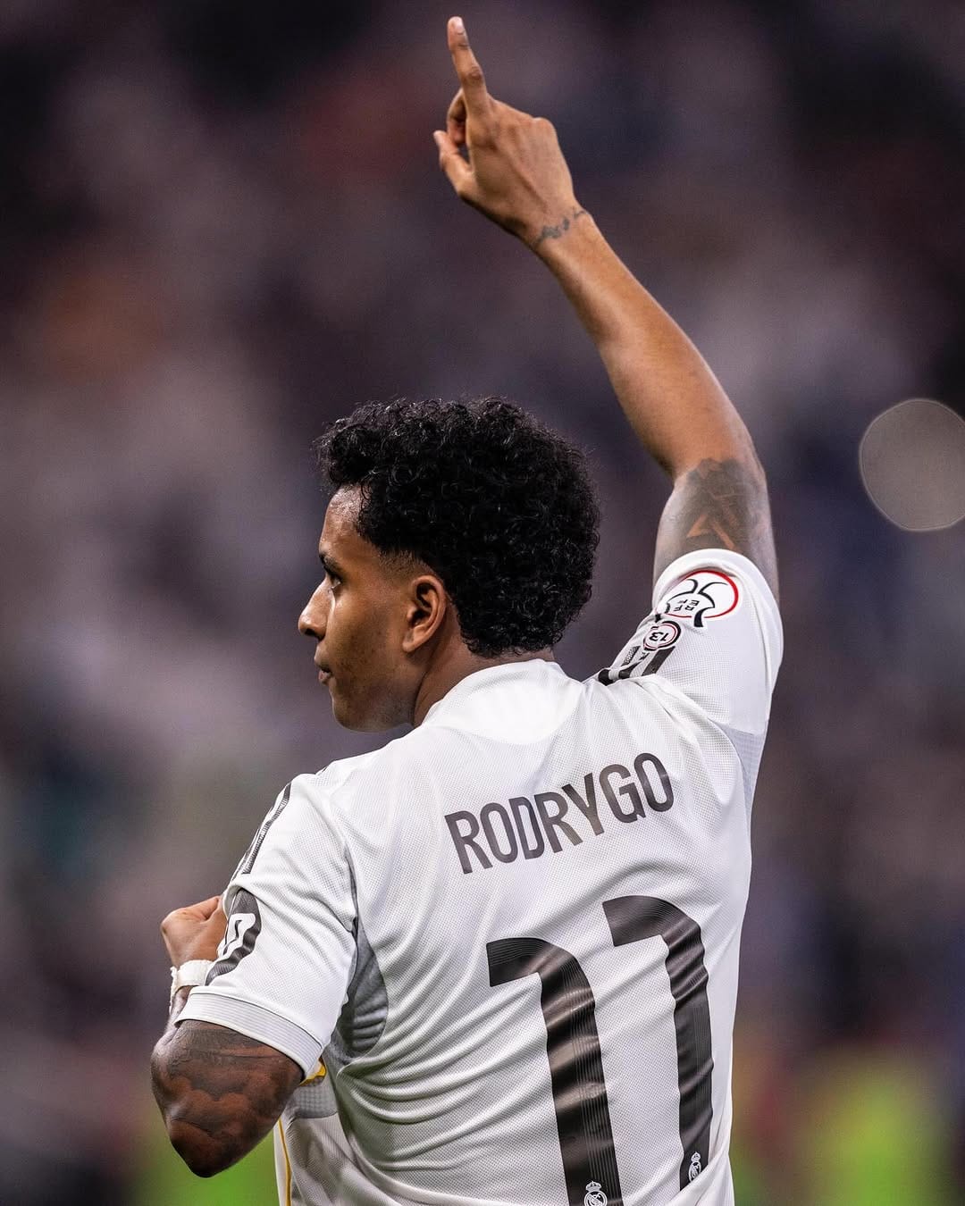 Post 2 by Rodrygo Goes  👐🏾⚡️🇧🇷 on Instagram (carousel)