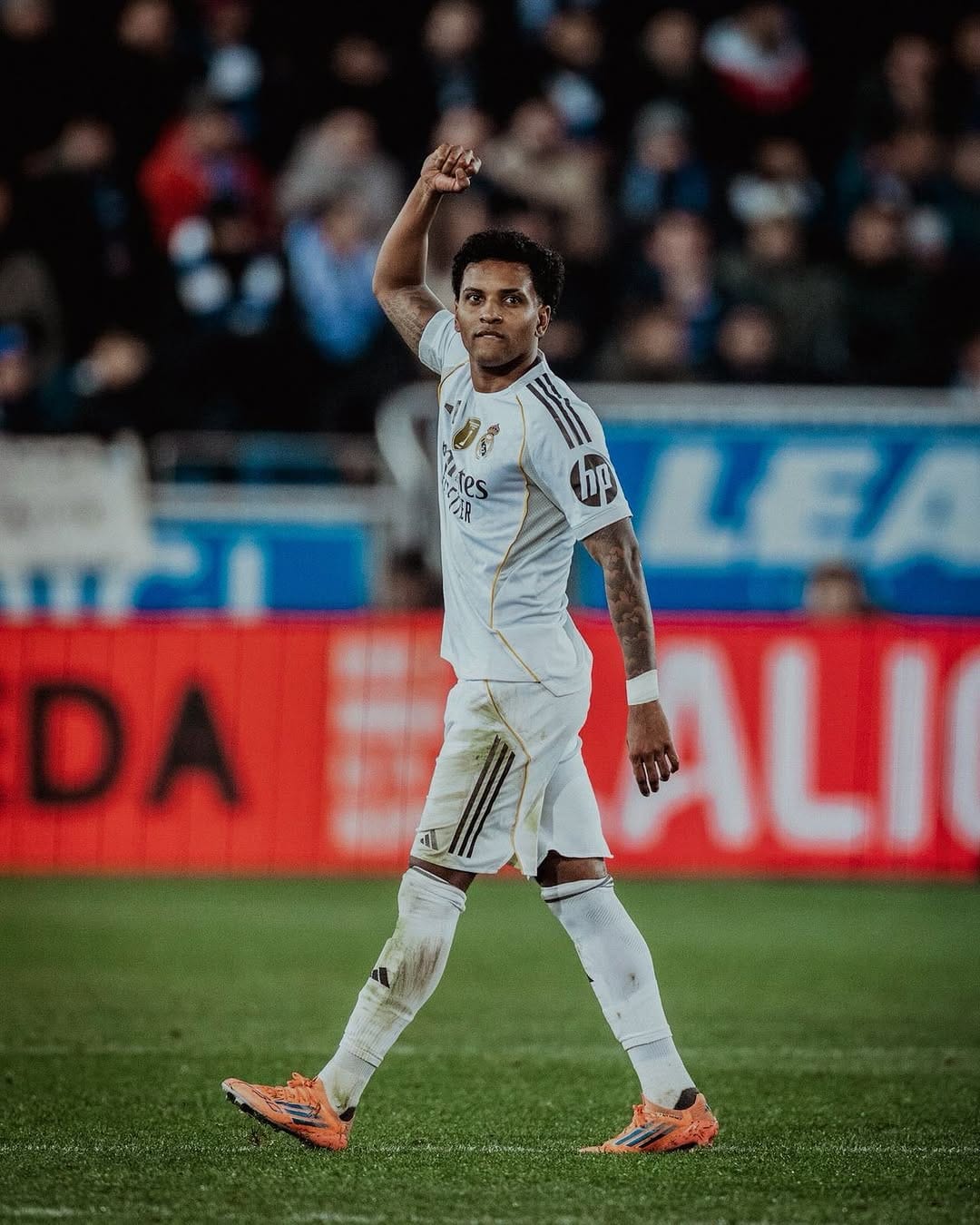 Post 10 by Rodrygo Goes  👐🏾⚡️🇧🇷 on Instagram (carousel)