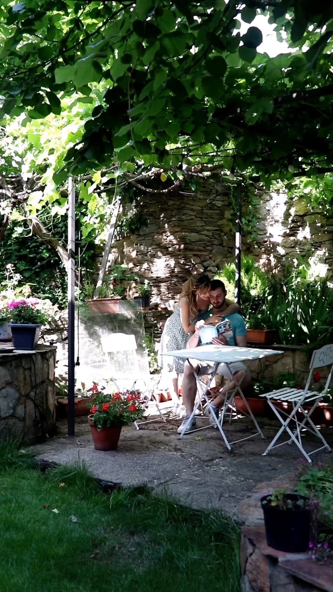 Post 3 by Jesús & Miriam • Creando postales on Instagram (video)