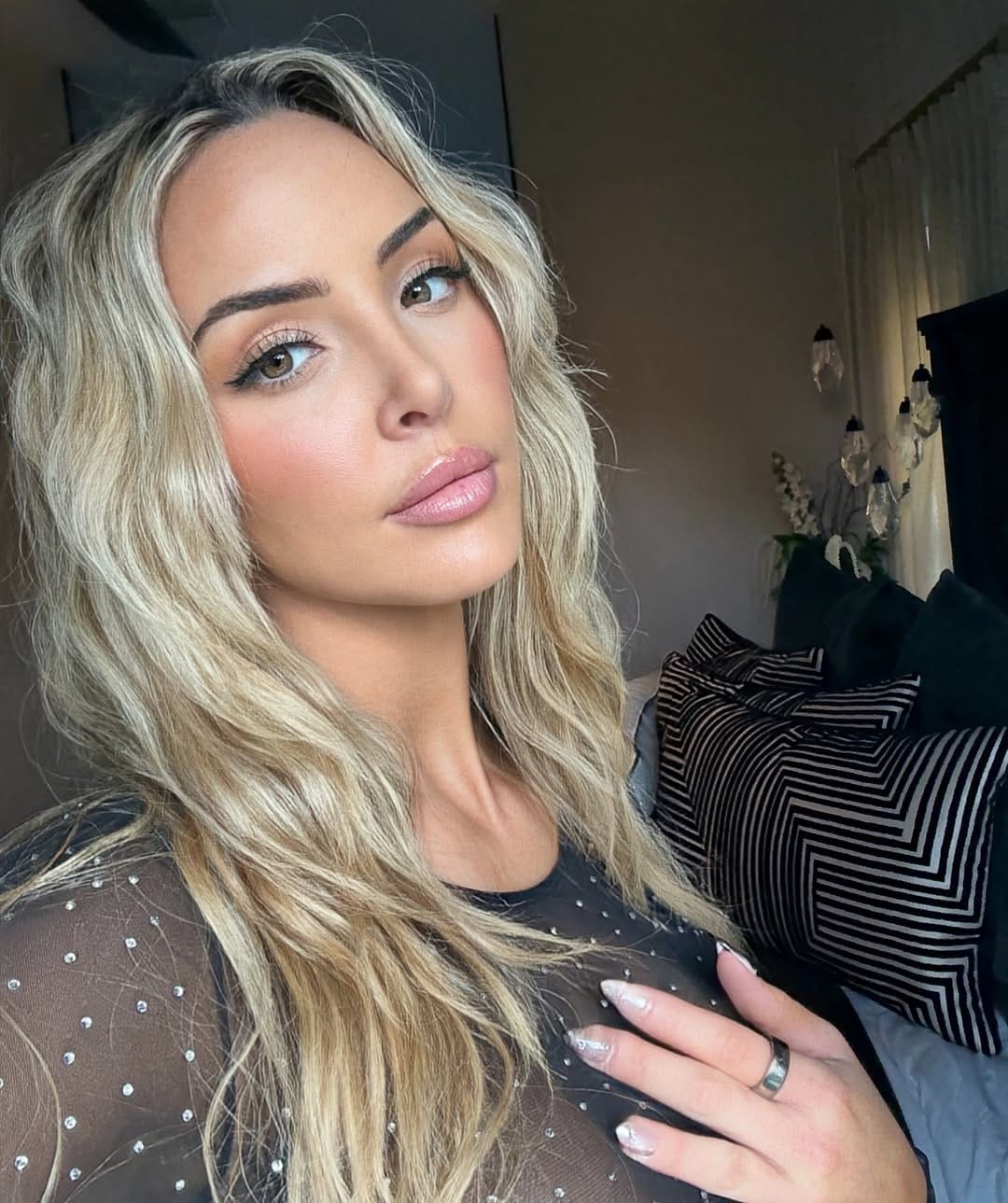 Post 8 by Cassie Lee on Instagram (image)