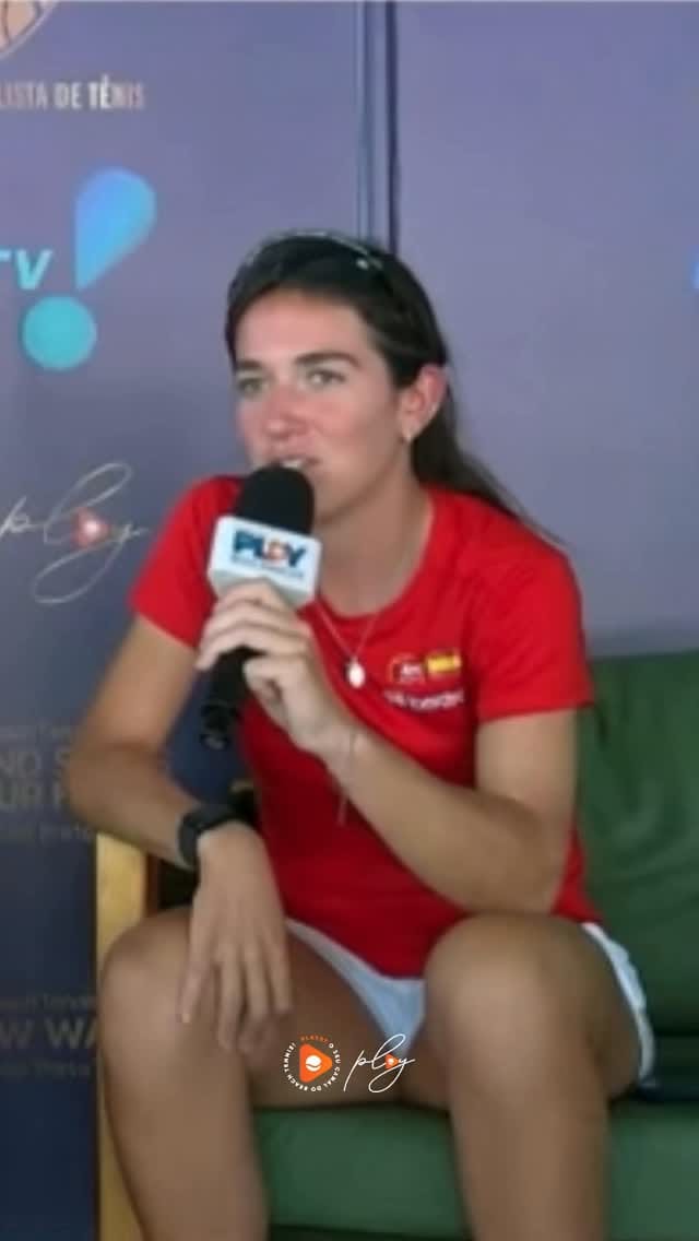 Post 9 by Ariadna Costa on Instagram (video)