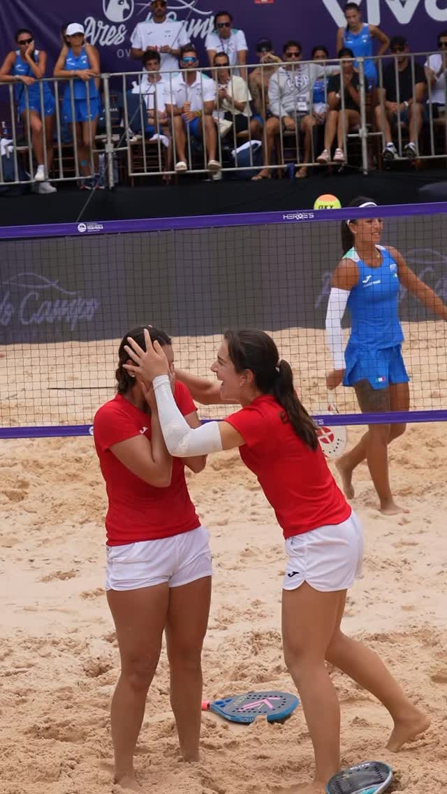 Post 7 by Ariadna Costa on Instagram (video)