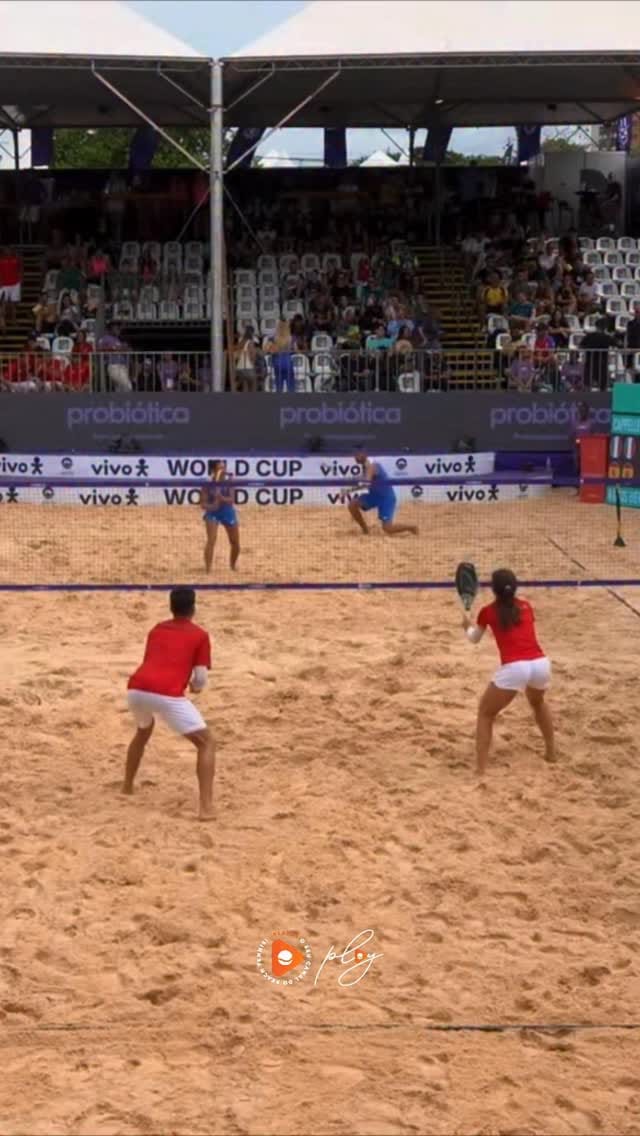 Post 6 by Ariadna Costa on Instagram (video)