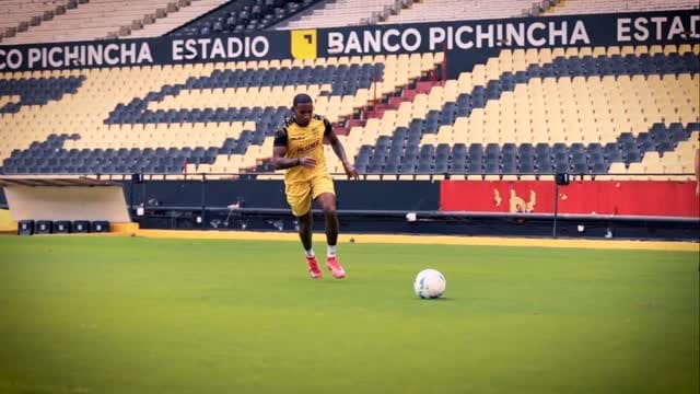 Post 6 by William Vargas on Instagram (video)