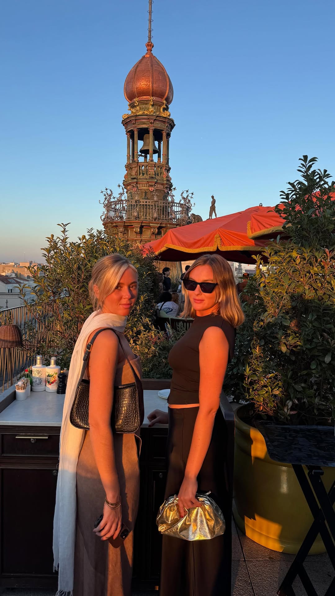 Post 3 by Las Wass - Tati & Lara on Instagram (video)