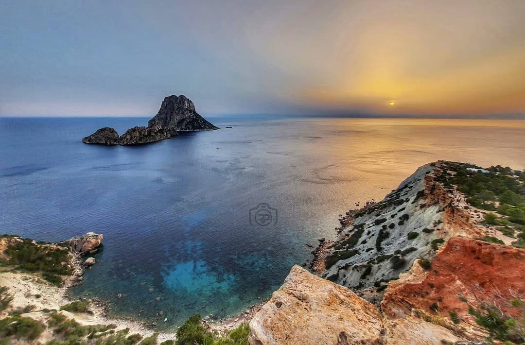 Post 8 by Ramses - Photographer on Instagram (image)