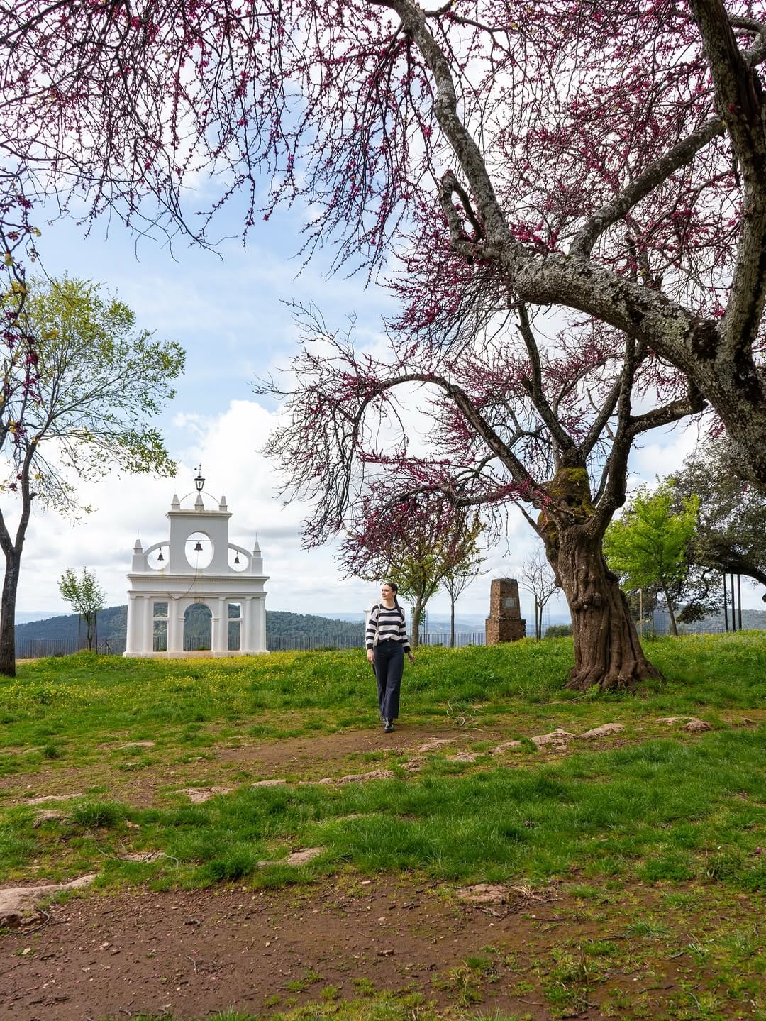 Post 4 by Alba & Nano | Travel Couple ❤️ on Instagram (carousel)
