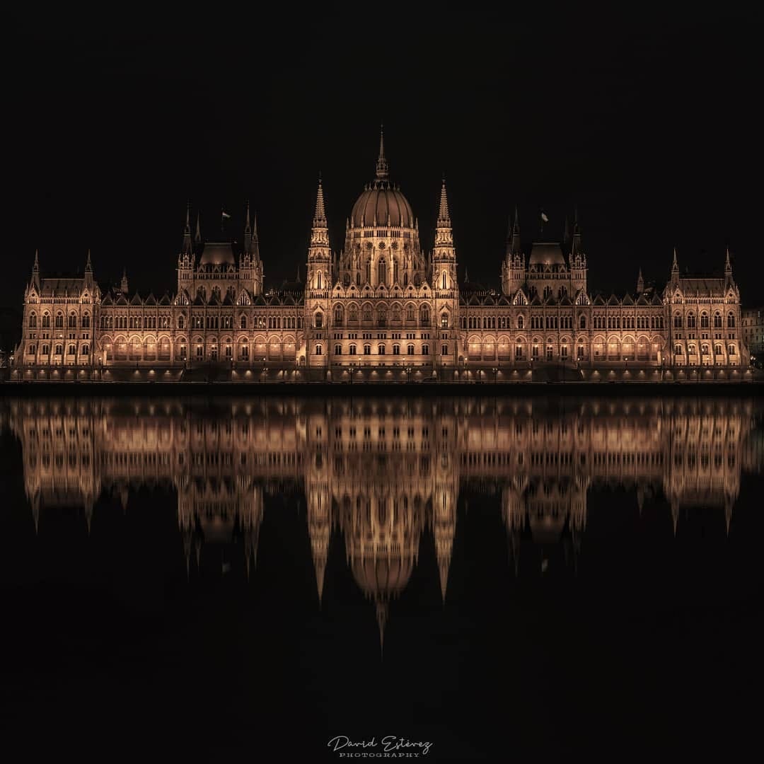 Post 5 by David Estévez on Instagram (image)