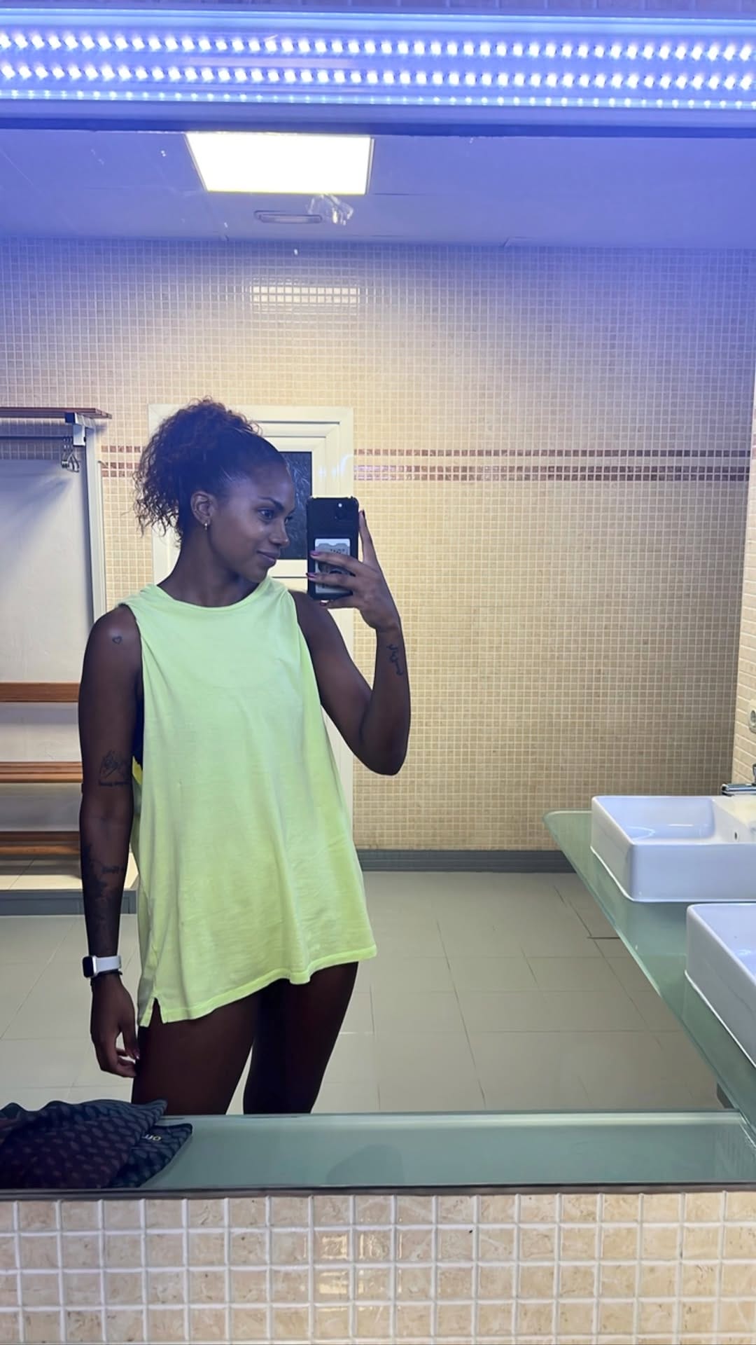Post 5 by Magui Frias on Instagram (video)