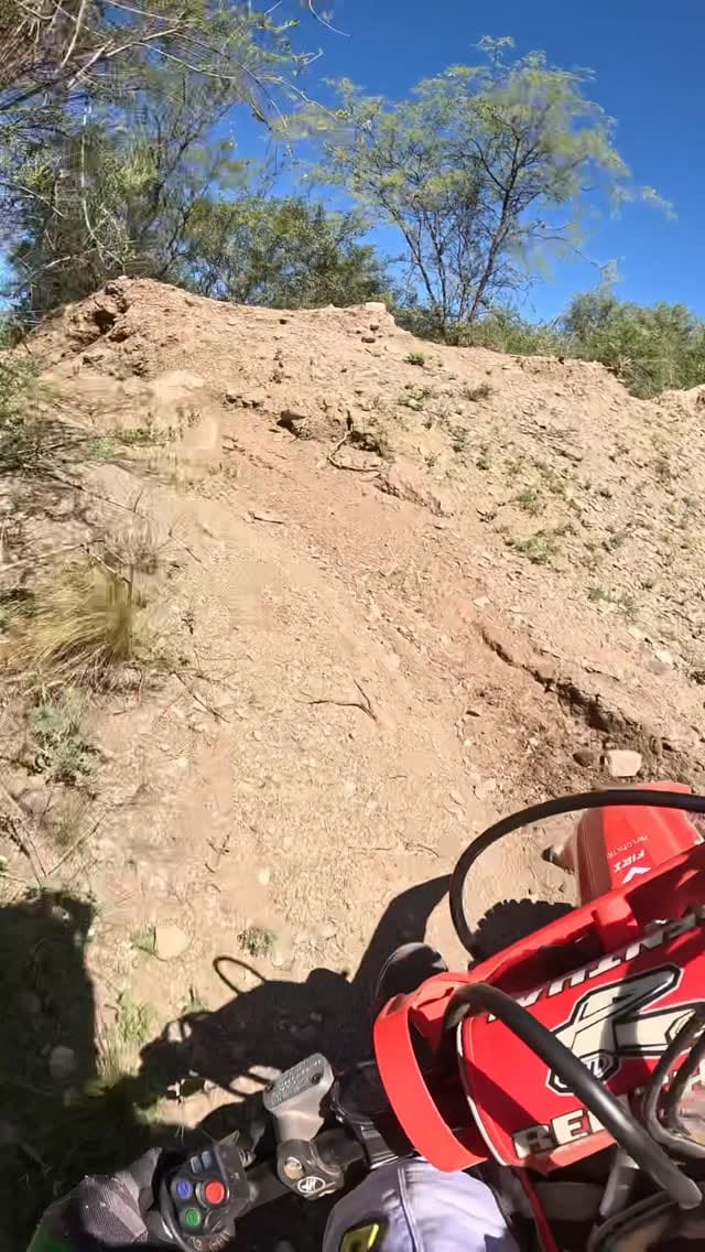 Post 4 by Jere Pascual on Instagram (video)