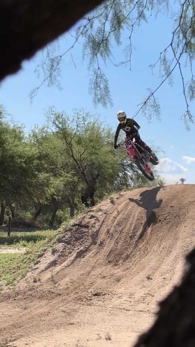 Post 6 by Jere Pascual on Instagram (video)