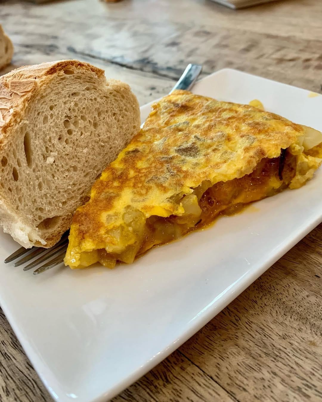 Post 9 by Eusko Foodie on Instagram (carousel)