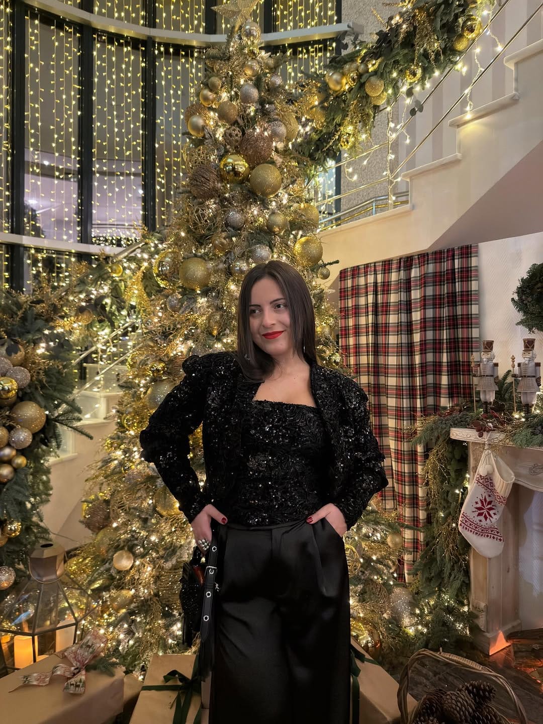 Post 3 by 𝐒𝐚𝐫𝐚 𝐌𝐚𝐫𝐭𝐢𝐧𝐞𝐳 🦋 on Instagram (carousel)