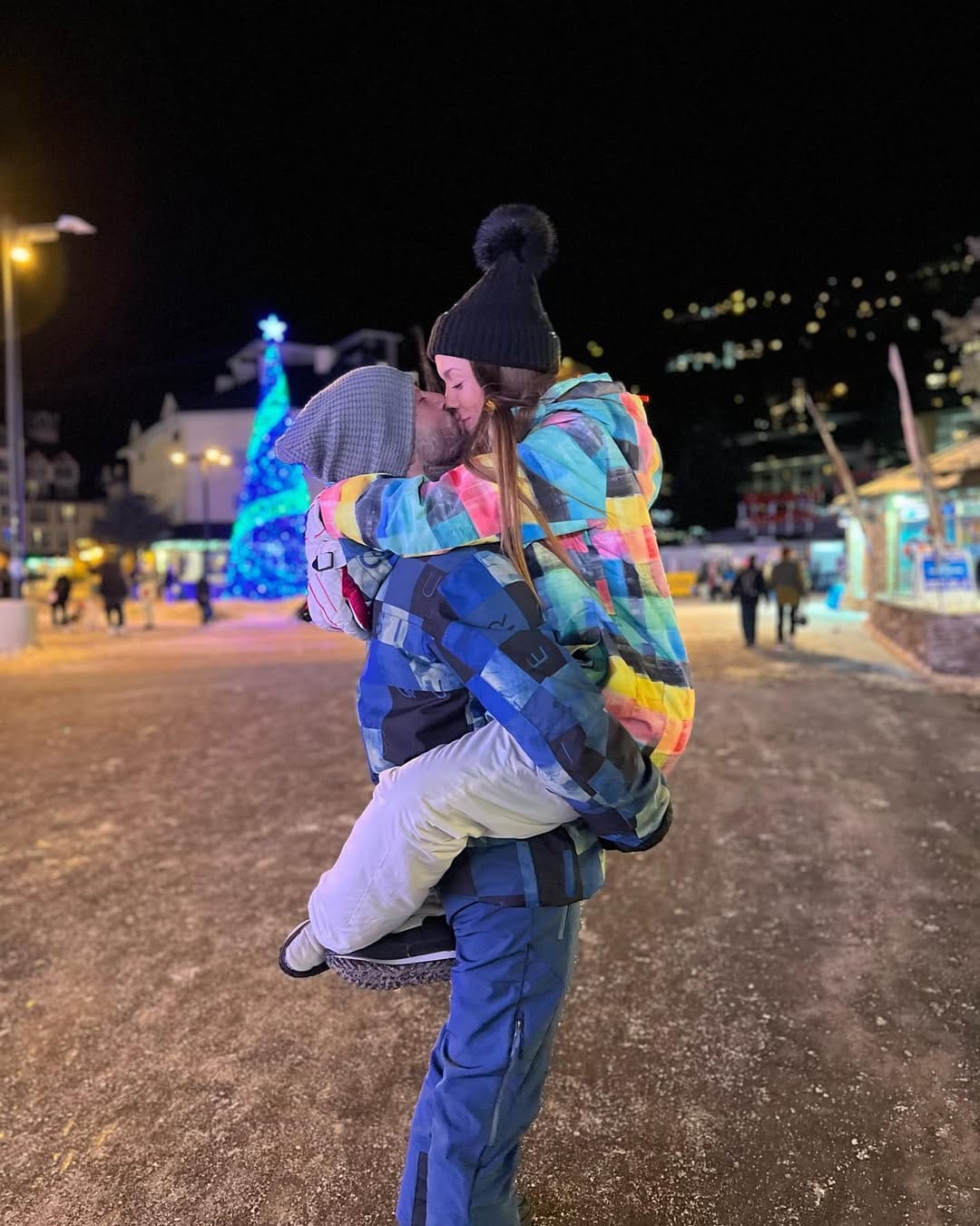 Post 7 by Bombardero Ruso on Instagram (carousel)
