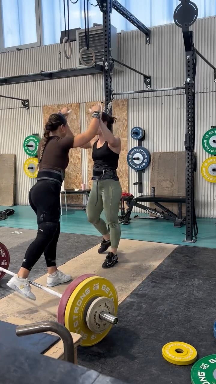 Post 8 by Laura Martínez on Instagram (video)