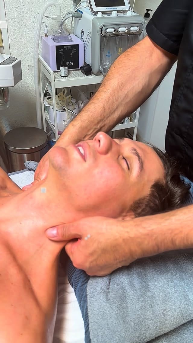 Post 1 by Carlos Martín | Terapias on Instagram (video)