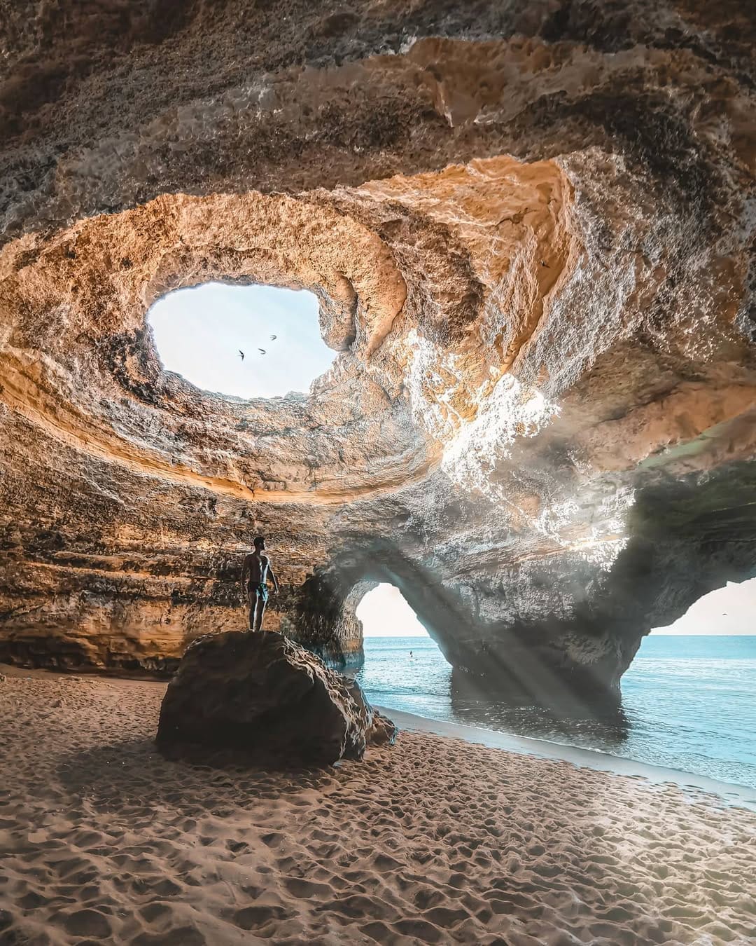 Post 10 by David Merizalde on Instagram (image)