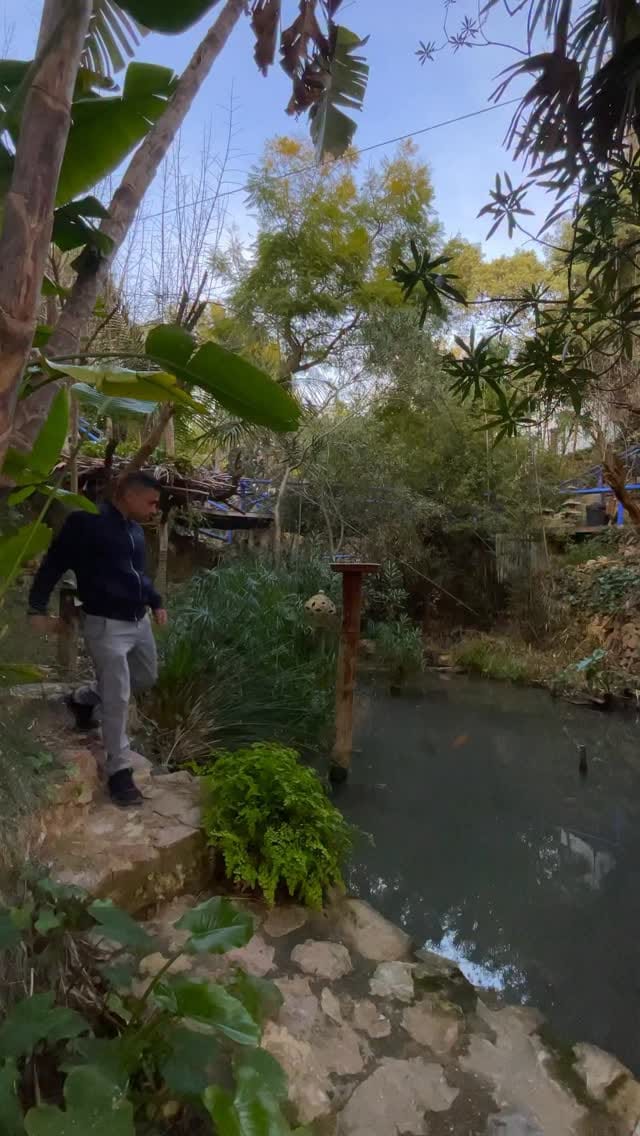 Post 5 by Ruben Traveler on Instagram (video)