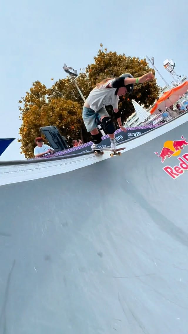 Post 4 by Naia Laso on Instagram (video)