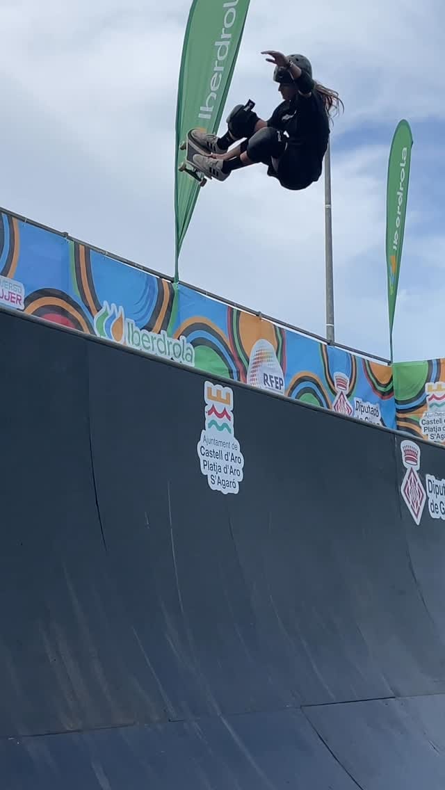 Post 8 by Naia Laso on Instagram (video)