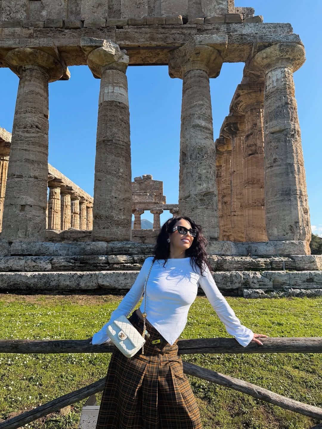 Post 4 by Grigore Madalina Elena on Instagram (carousel)