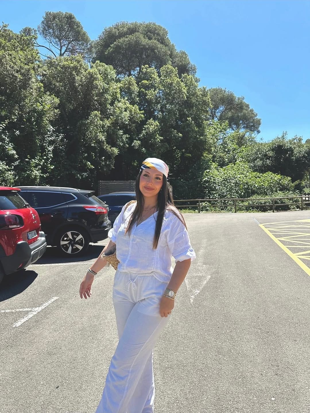 Post 2 by JULIA MARTÍNEZ on Instagram (carousel)