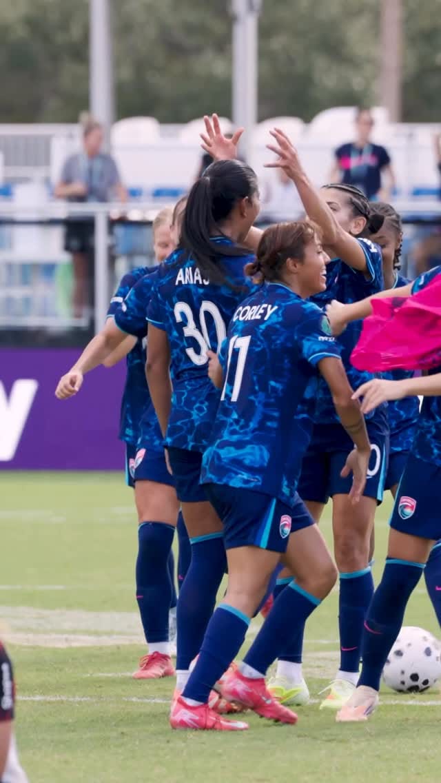Post 4 by Daniela Arias on Instagram (video)