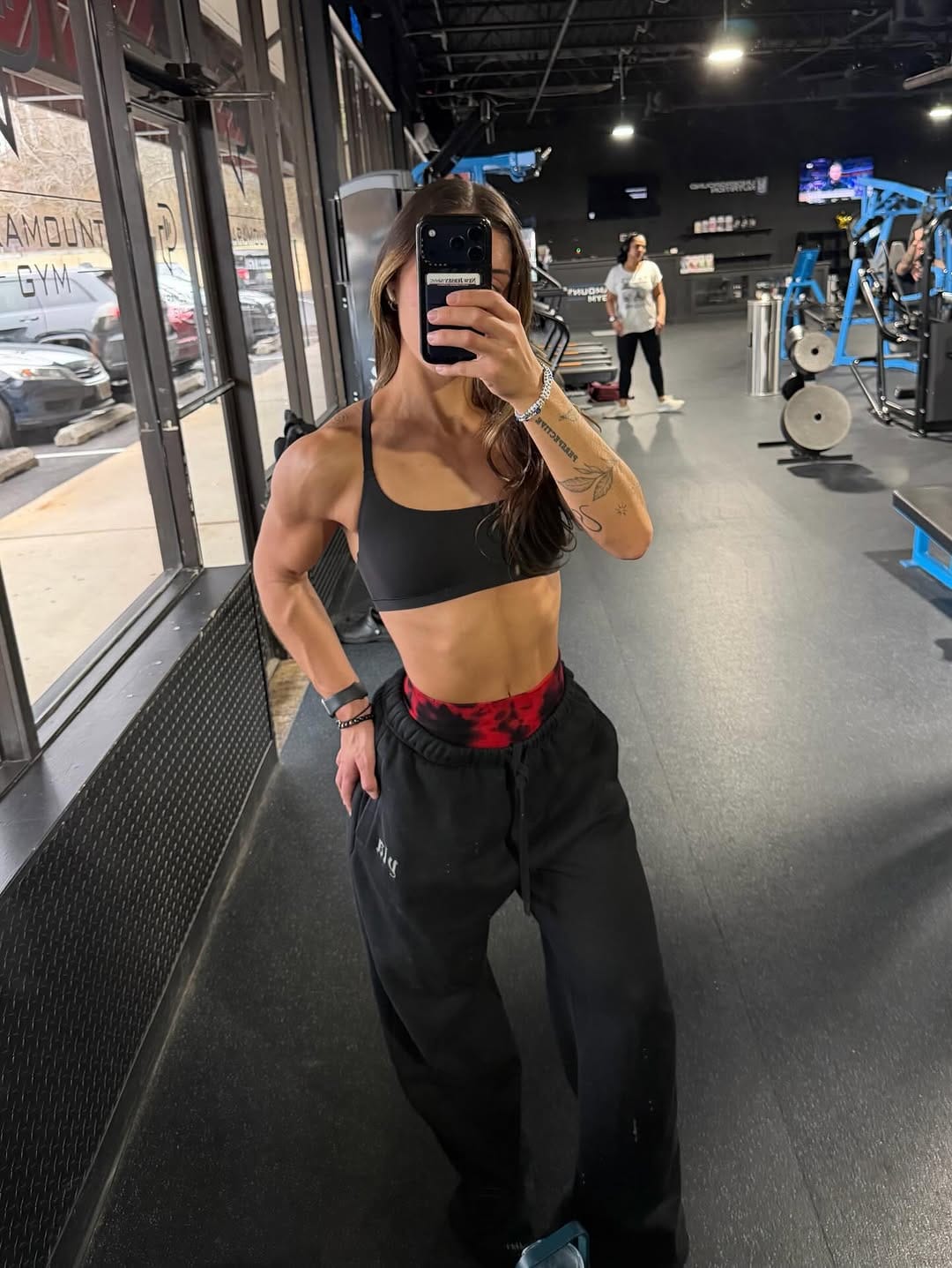 Post 8 by @fitnesswcamila on Instagram (carousel)