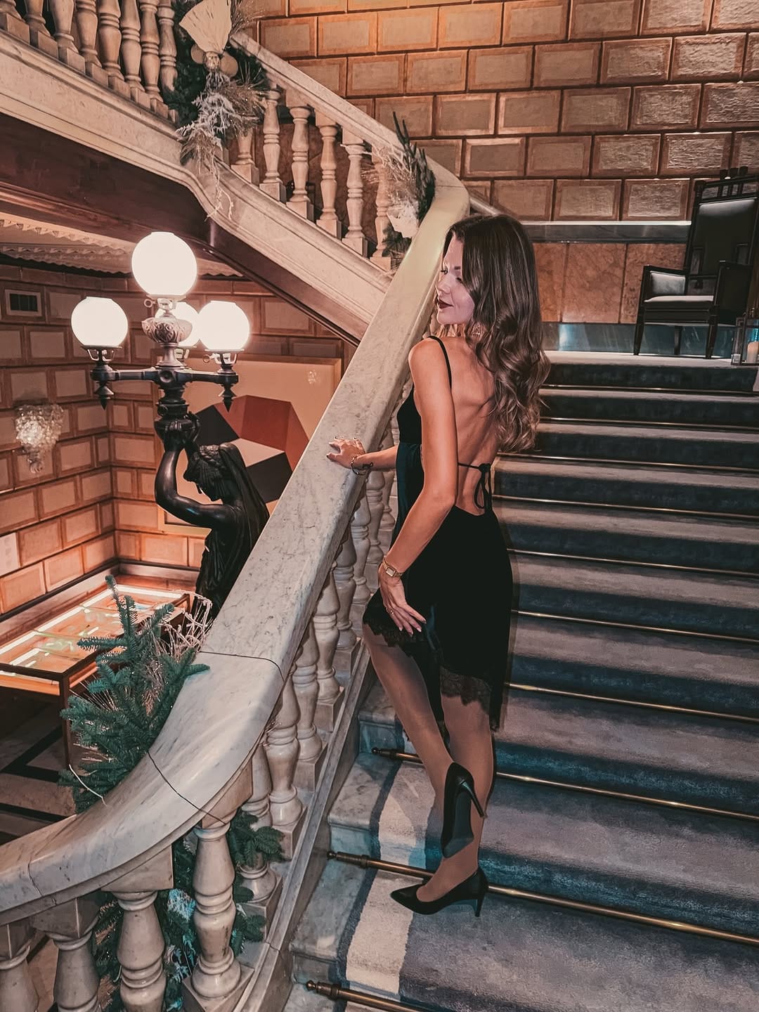 Post 9 by Veronika Kratka on Instagram (carousel)