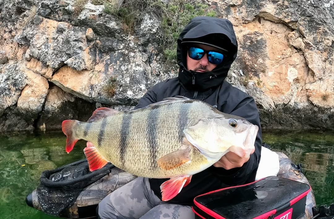 Post 7 by Javi Zarza Angler on Instagram (carousel)