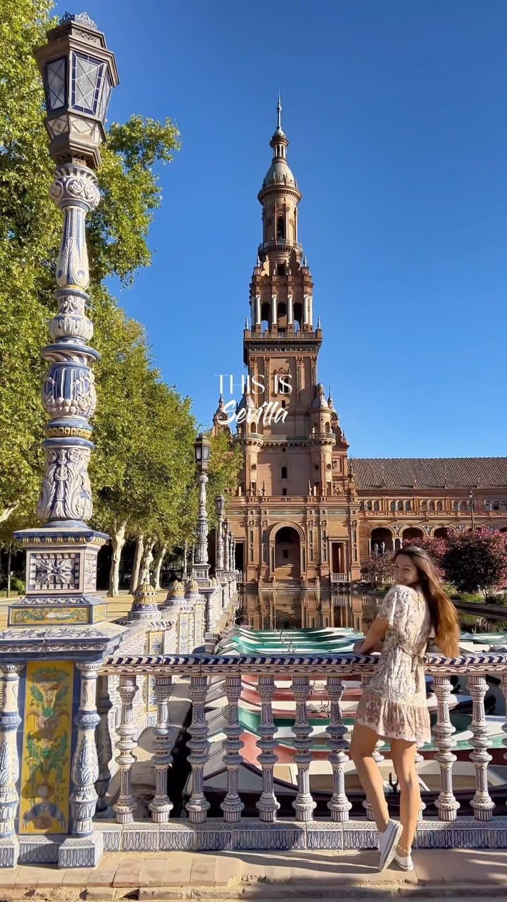 Post 10 by Chloé Léger | Travel&Spain on Instagram (video)