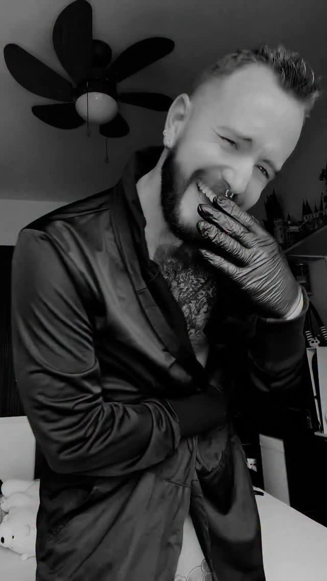 Post 6 by Alberto Fauro on Instagram (video)