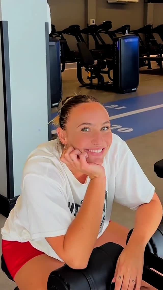 Post 4 by Isadora Nicolai on Instagram (video)