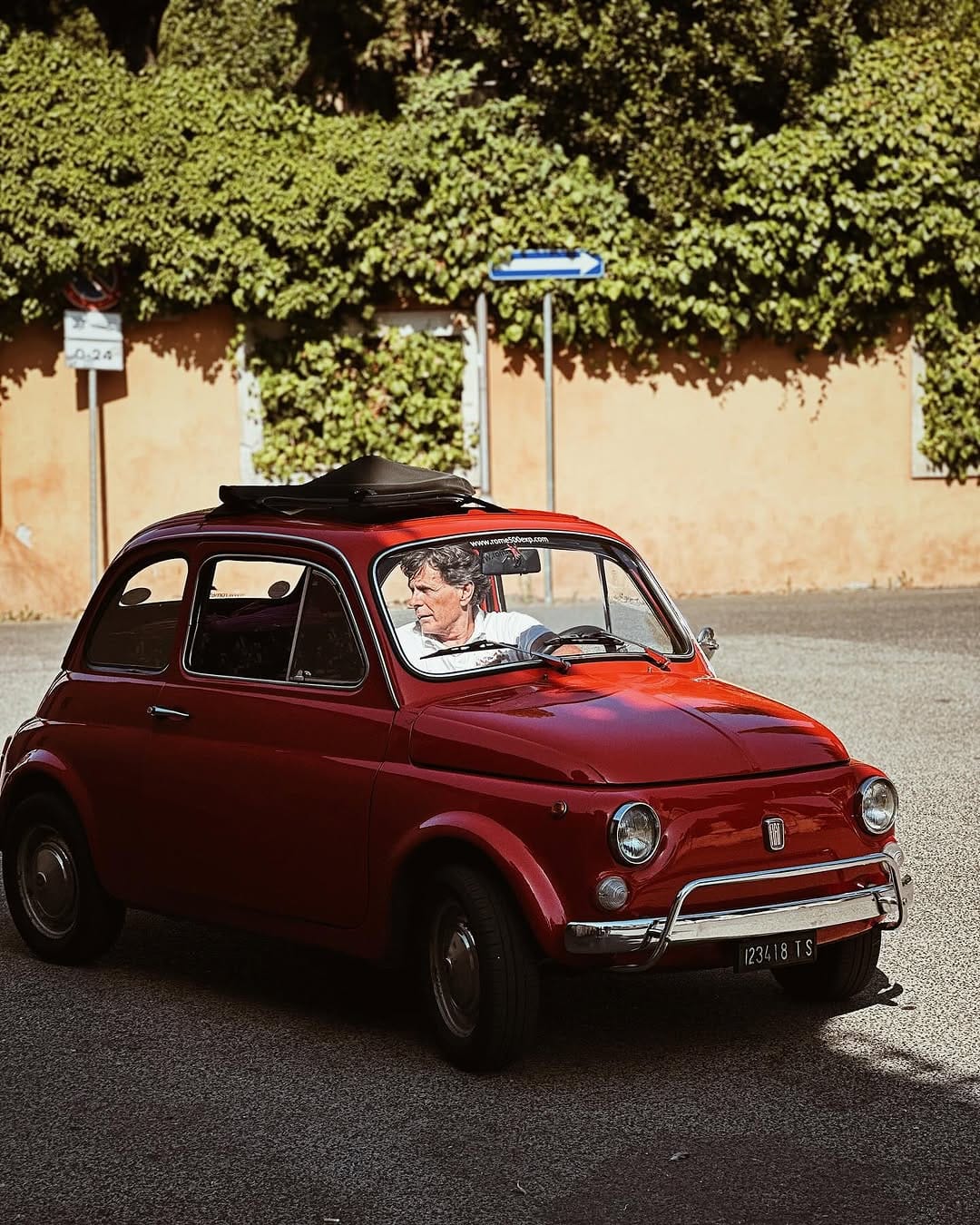 Post 10 by Isadora Nicolai on Instagram (carousel)