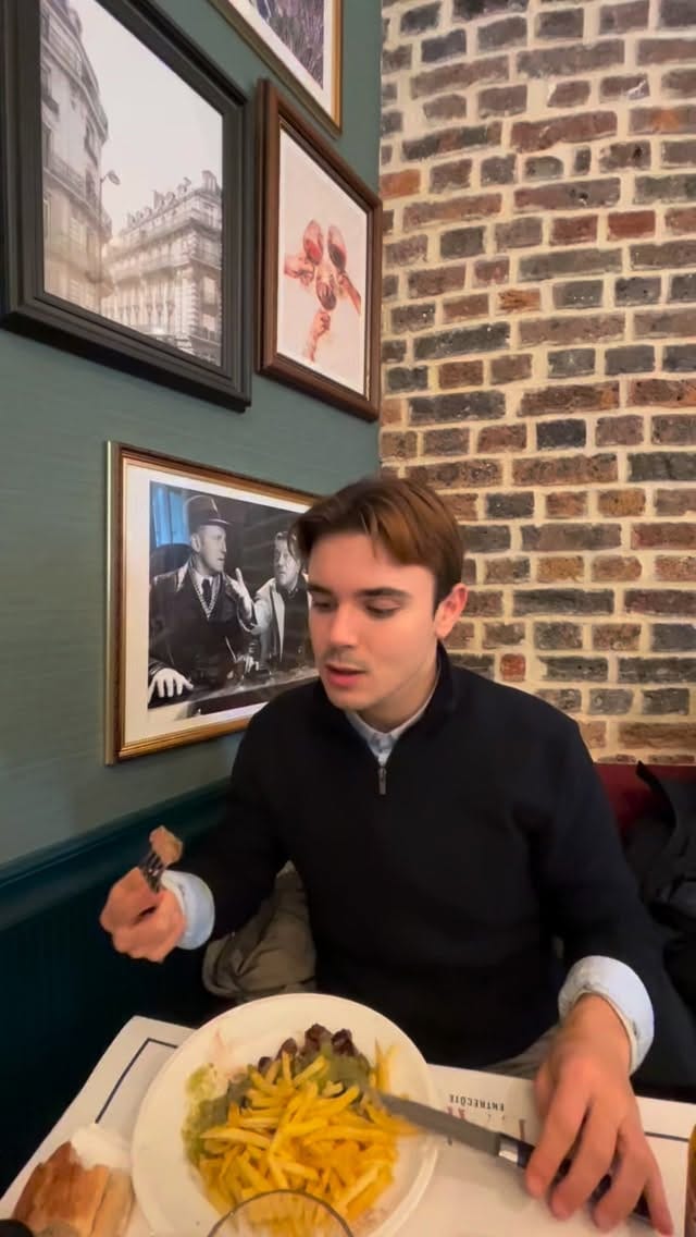 Post 9 by Alex 🤙🏼 on Instagram (video)