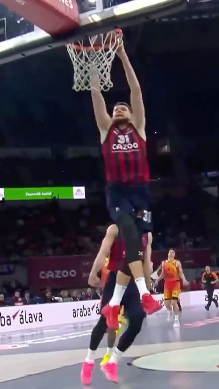 Post 9 by Rokas Giedraitis on Instagram (video)