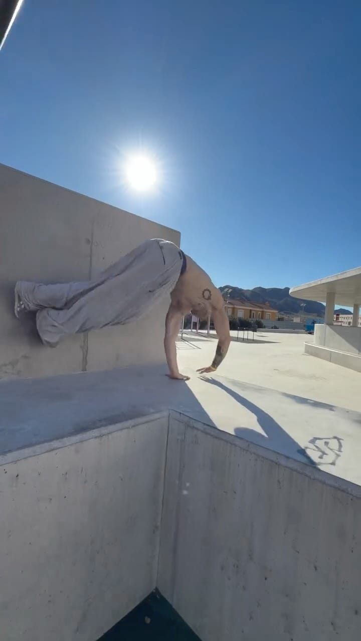 Post 3 by Asier Aranalde on Instagram (video)
